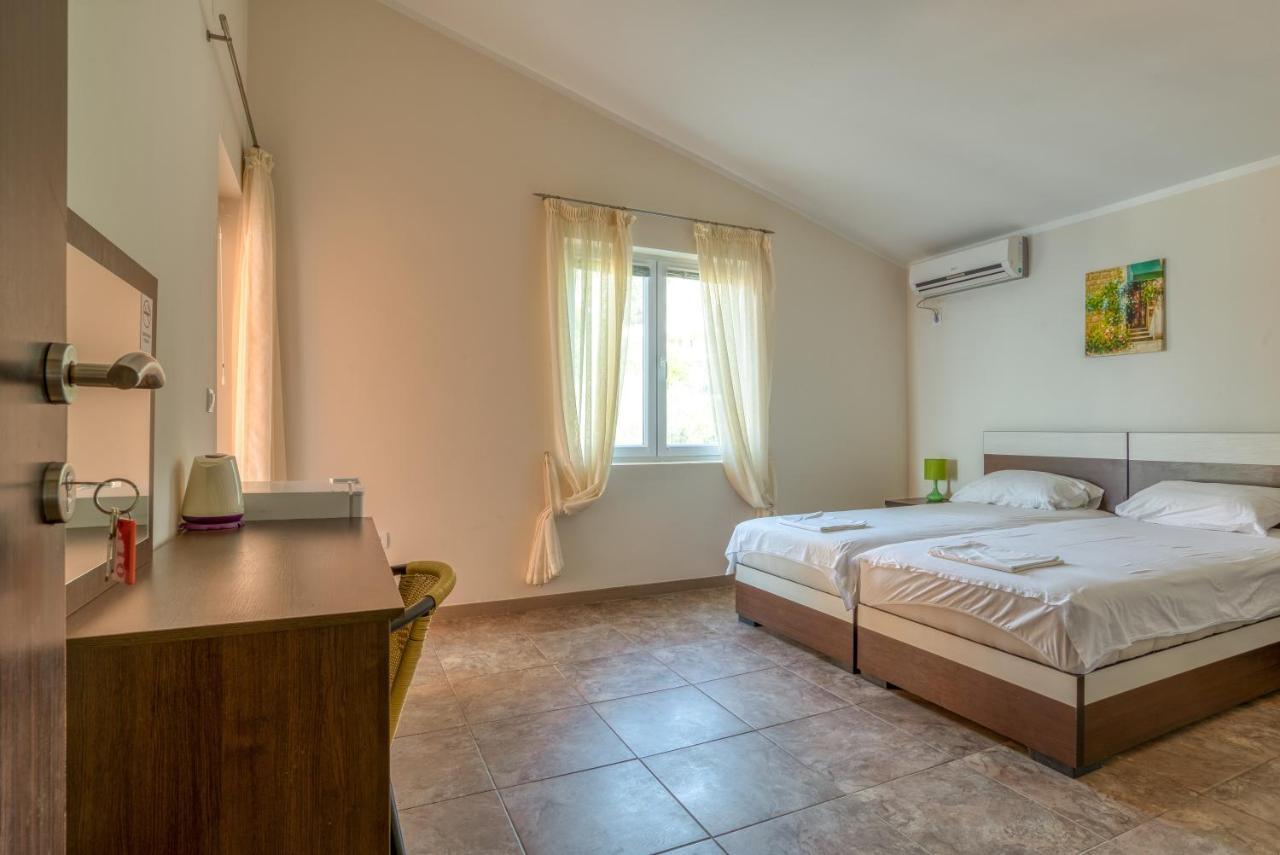 Apartmani Bronhi Sutomore Extérieur photo