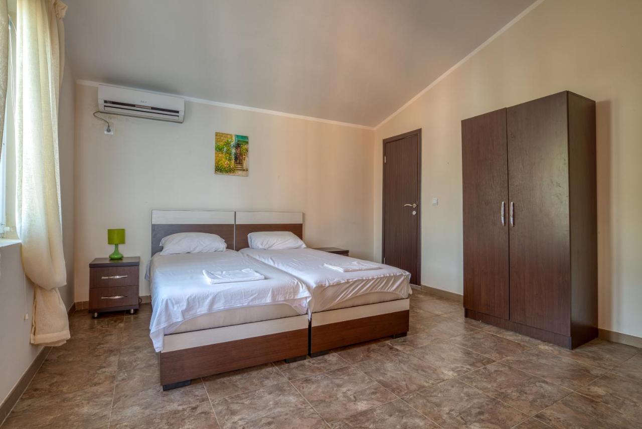 Apartmani Bronhi Sutomore Extérieur photo