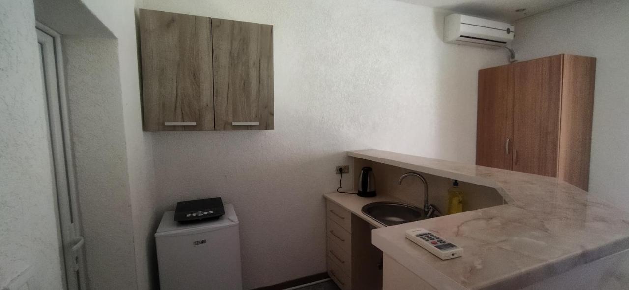 Apartmani Bronhi Sutomore Extérieur photo